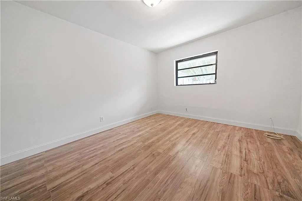 2 bed, 1.0 bath, 2483 sqft, $2,250 — Photo 2
