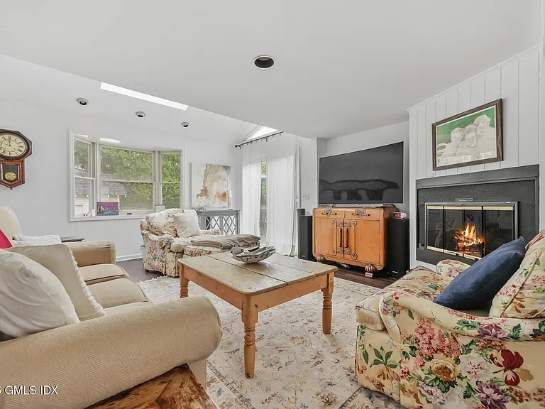 1 Cherry Ln — Photo 19
