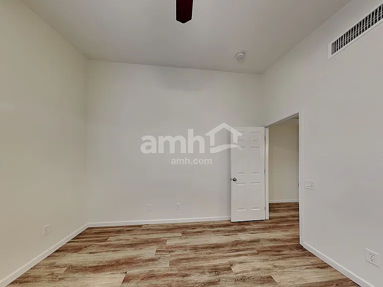 4722 E Silverwood Dr — Photo 12