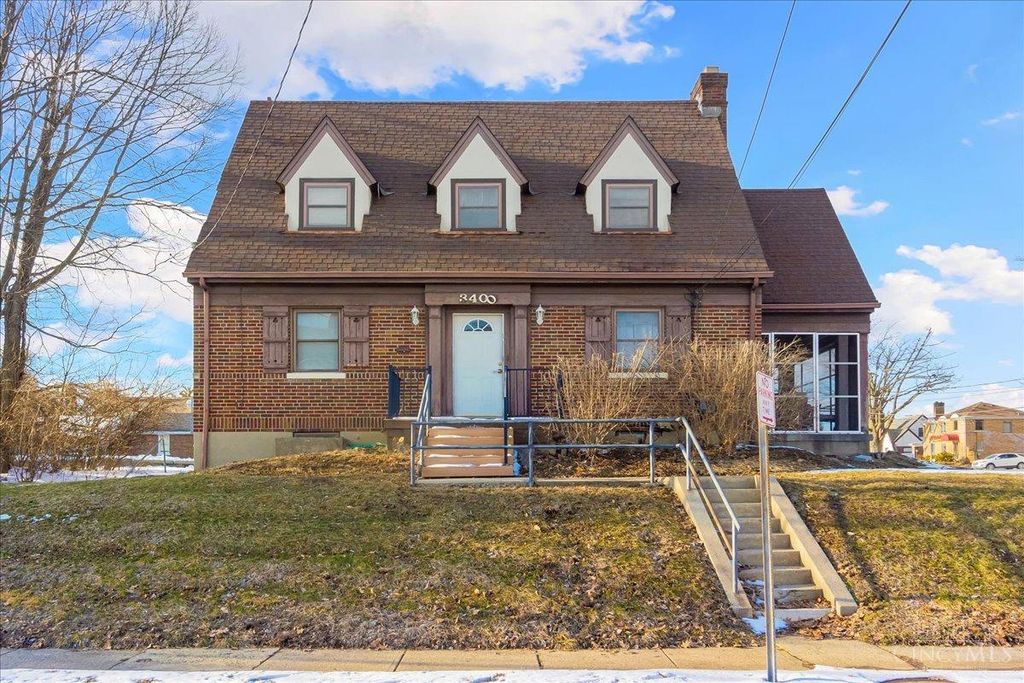Real estate listing image