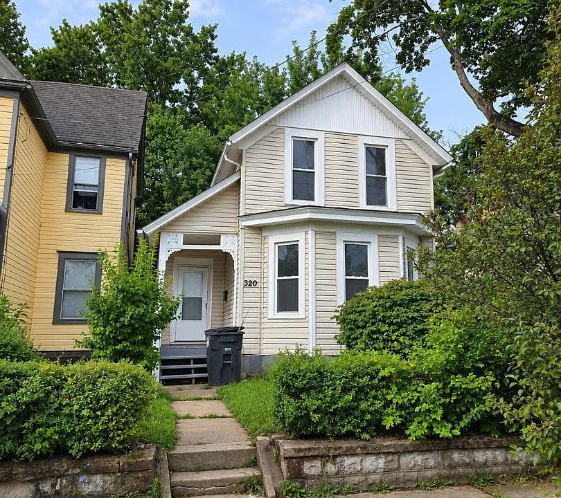 320 Crosby St