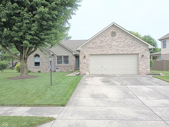 2nd image of 7820 Santolina Dr