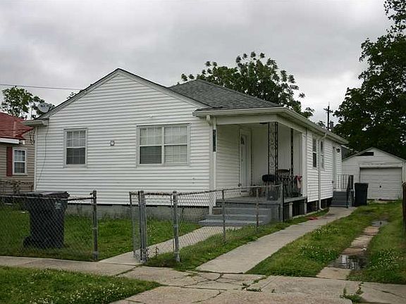 2nd image of 5305 Wildair Dr