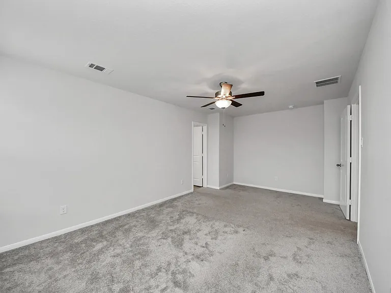 7027 Cedar Breeze Ct — Photo 10