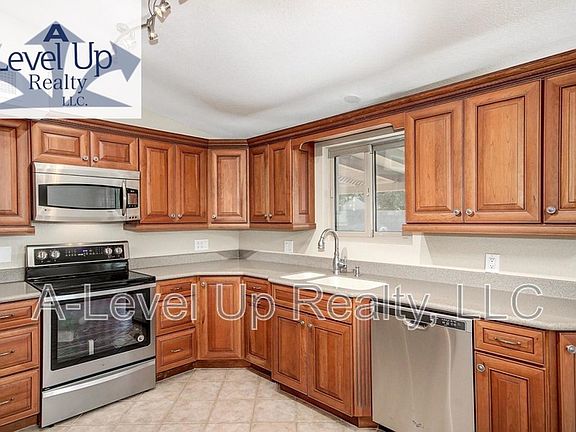 5th image of 7532 N Rasmussen Ave