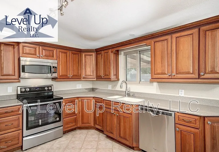 7532 N Rasmussen Ave — Photo 5