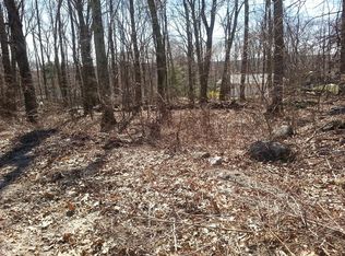 8 Angel Rd, Douglas, MA 01516