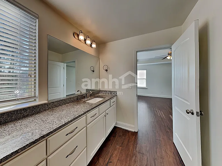 1337 Weatherbrook Cir — Photo 12