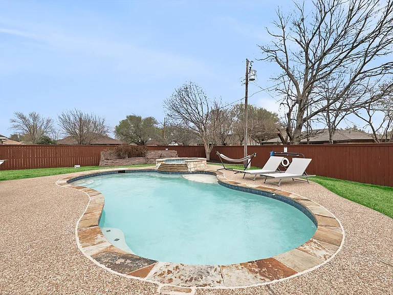 105 Brandy Ln — Photo 29