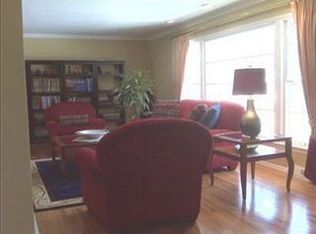 23999 Shelburne Rd, Shaker Heights, OH 44122