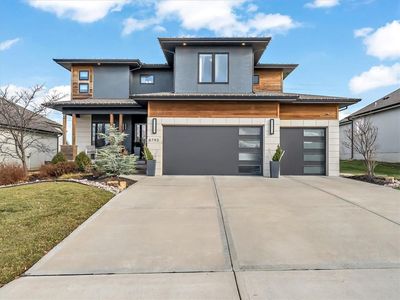 8793 Greeley St, Lenexa, KS, 66227