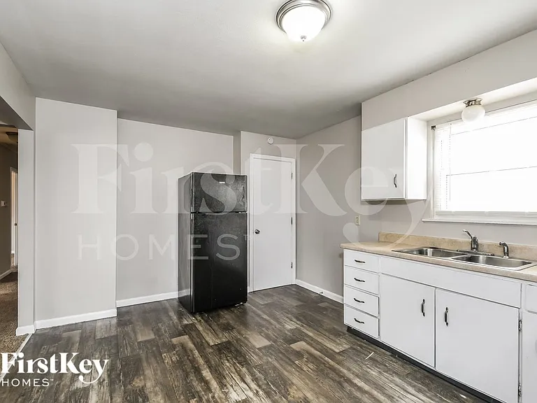 2130 Grants Pkwy — Photo 7