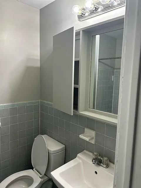 Building Photo - 211 Nix Way