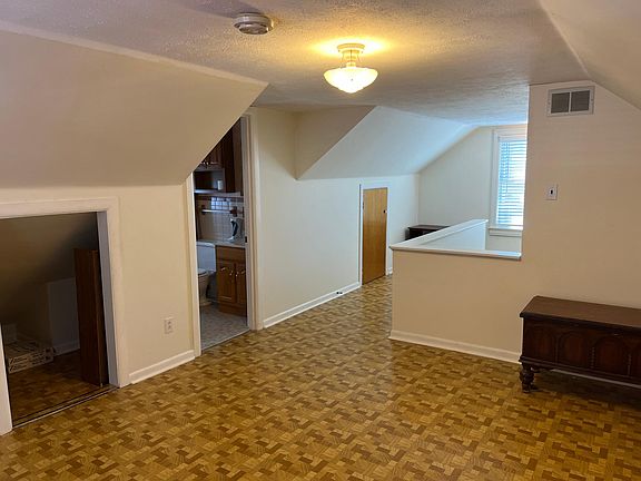 4th image of 2411 Mount Claire Ave
