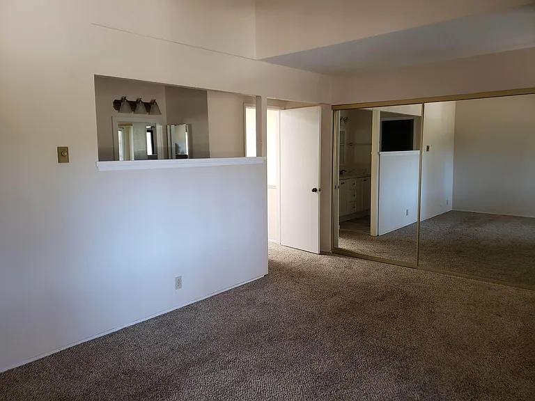 8726 Villa La Jolla Dr #81 — Photo 7