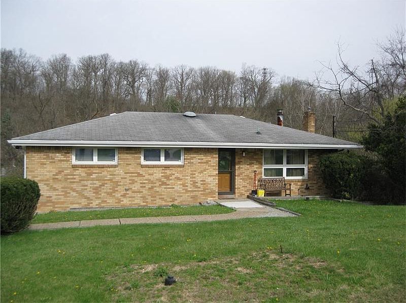 2nd image of 129 Leroy St