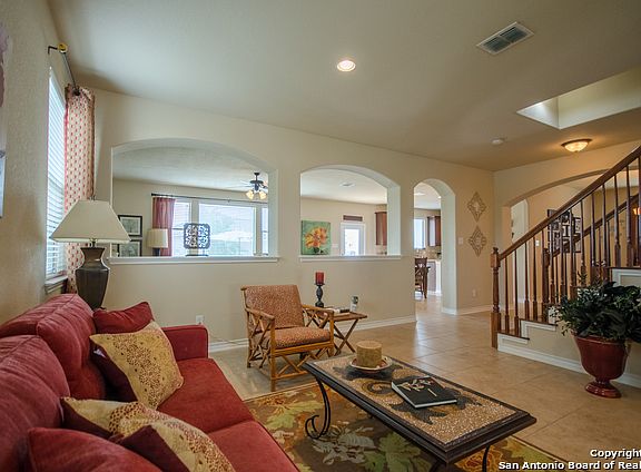 4th image of 18107 Camino Del Mar