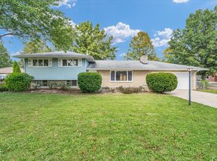 604 Eliot Dr, Urbana, IL