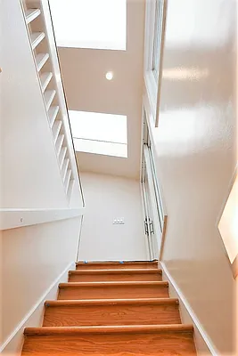 Rented by JK Dansar Corp | media 10