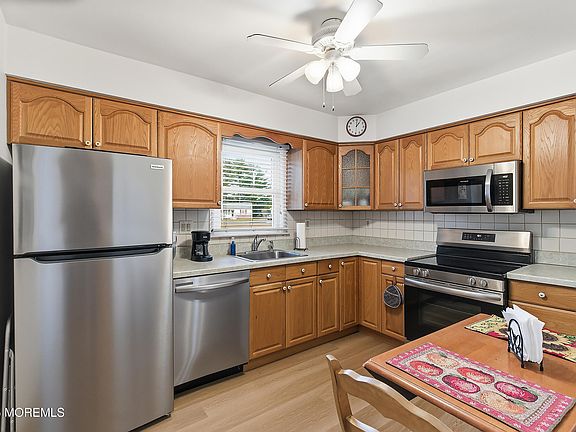 2nd image of 1111 Waterberry Court S