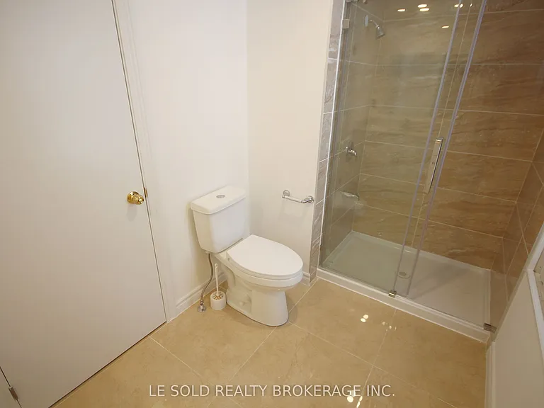 169 Gormley Rd W — Photo 12