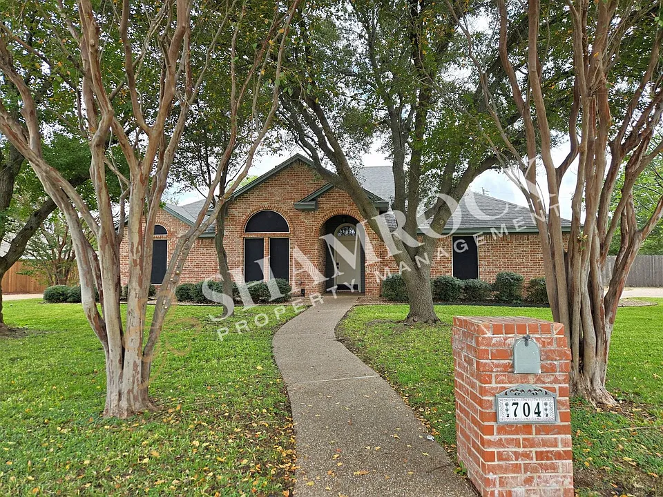 704 Durango Cir