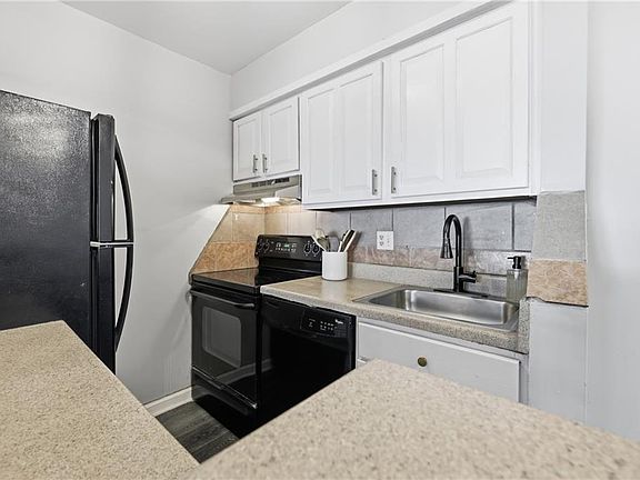 4th image of 73 Wells Ct