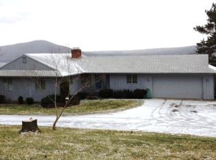 6181 Bopple Hill Rd, Naples, NY 14512