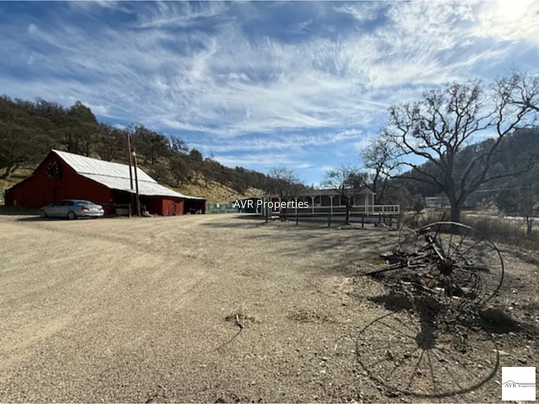 17644 Mines Rd — Photo 24