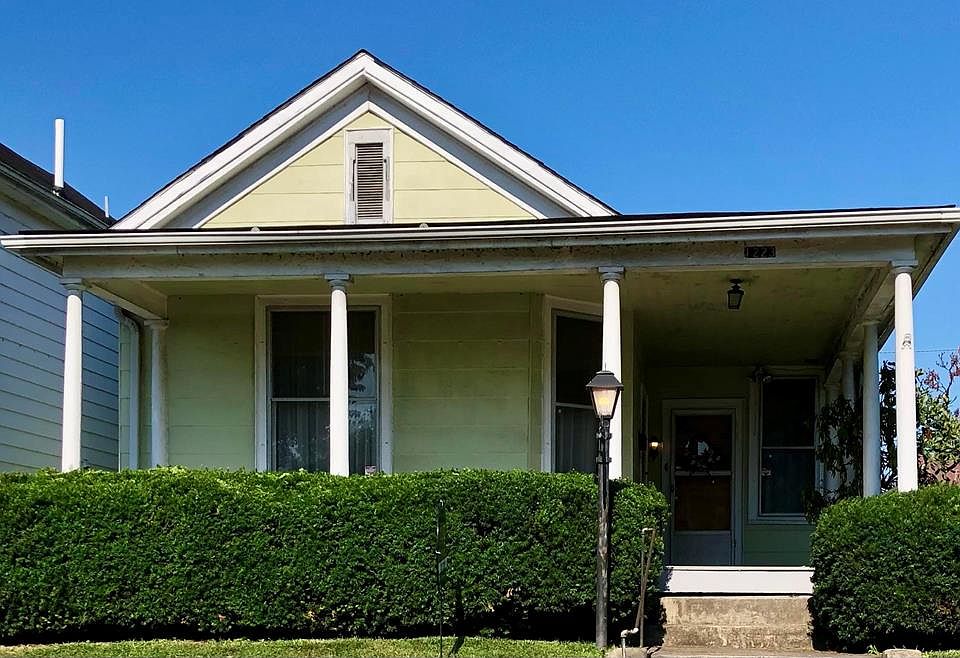 1st image of 1223 McConnell Ave