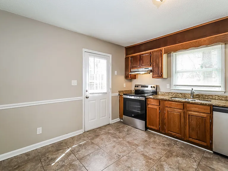 7608 Morgense Pl — Photo 6