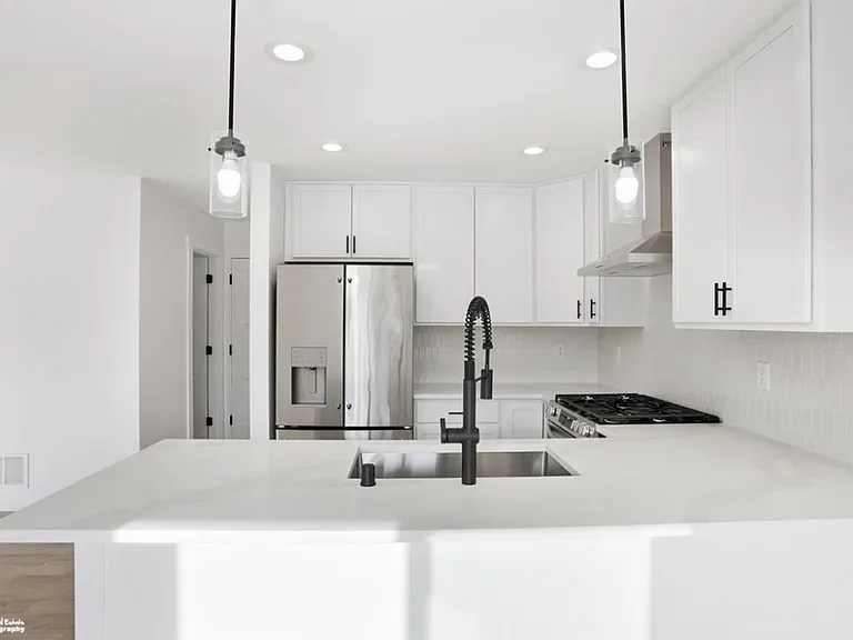 336 W Ashbrook Dr — Photo 7