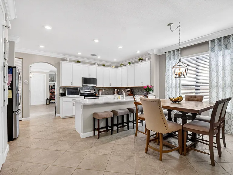 9062 Gulf Cove Dr — Photo 23