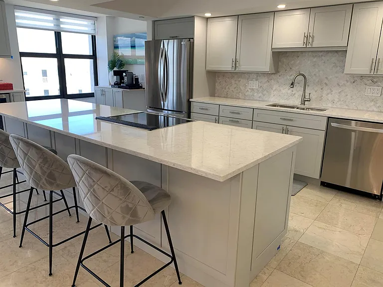3115 S Ocean Blvd #1002 — Photo 2