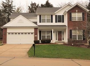 17245 Hilltop Ridge Dr, Eureka, MO 63025