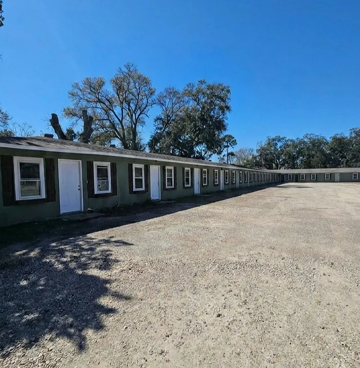 Alvin Apartments