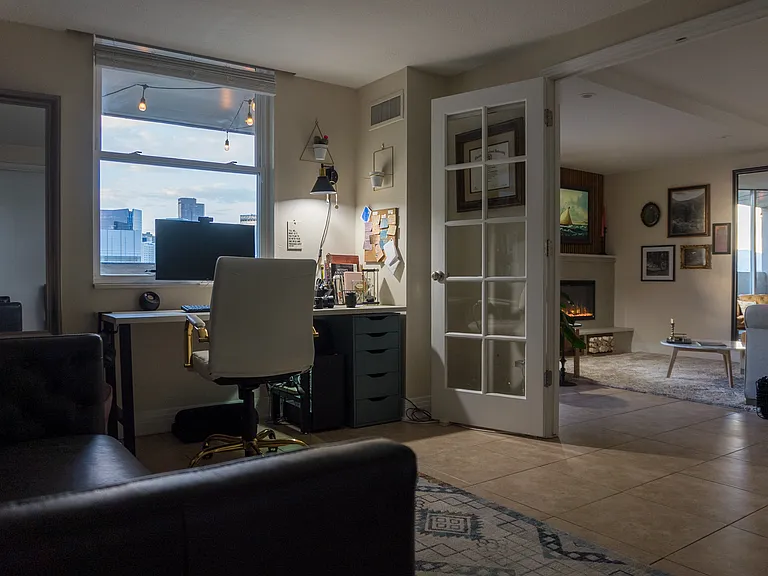 Bedroom 2/ Office