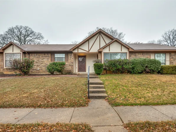 1109 Highpoint Rd, Bedford, TX 76022