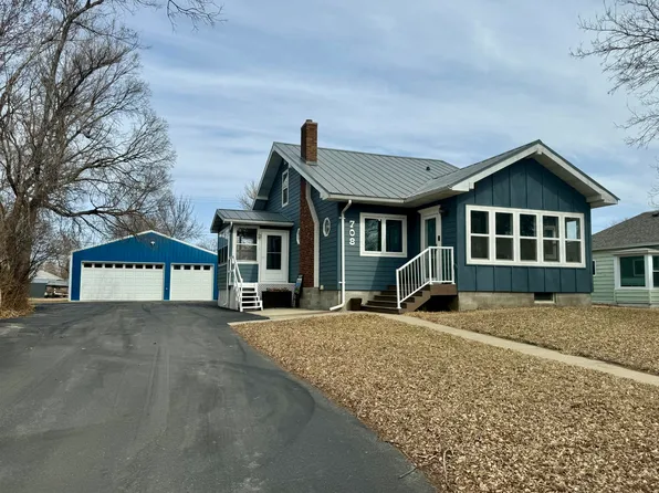 708 E Hanson Ave, Mitchell, SD 57301