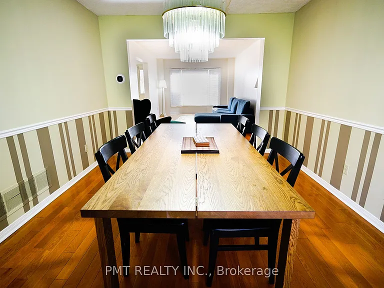 26 Dartmoor Dr #MAIN — Photo 5