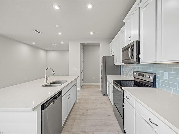 5th image of 10335 Bonavie Cove DR