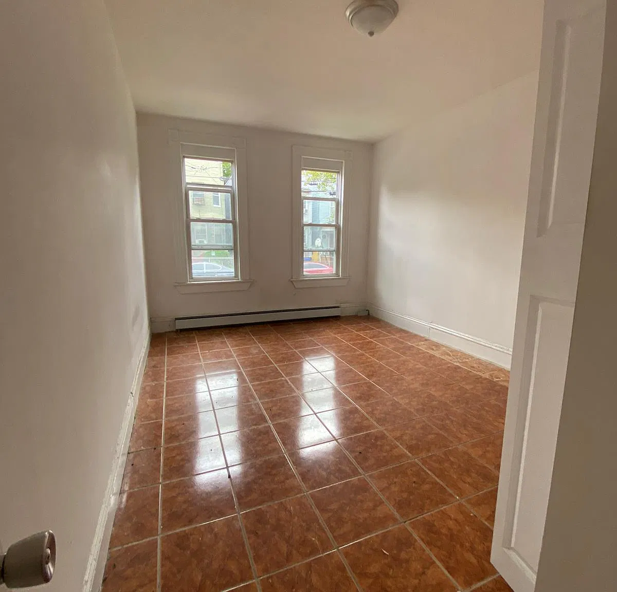 1 bed, 700 sqft, $1,700 — Photo 2
