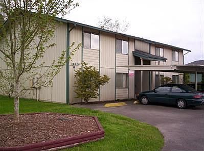 2nd image of 15926 52nd St E APT B