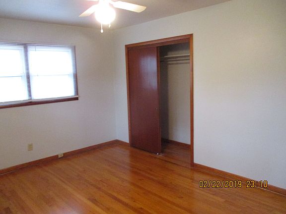 4th image of 2381 Clearwater Dr SE