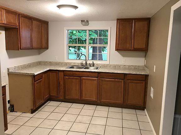 5th image of 500 N Oseuma Ave