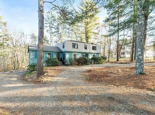 31 Mohawk Rd, Andover, MA 01810