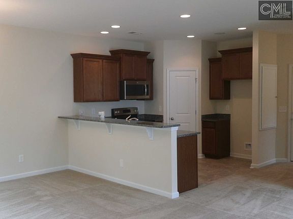 4th image of 125 Highland Creek Ln