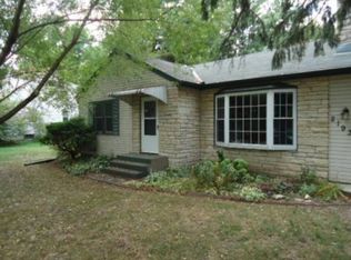 2193 Sunrise Dr N, Maplewood, MN 55117