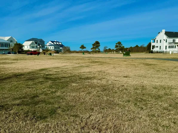 704 Market Pl, Cape Charles, VA 23310