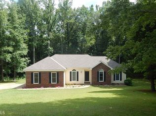 136 Shoal Creek Dr, Lagrange, GA 30241